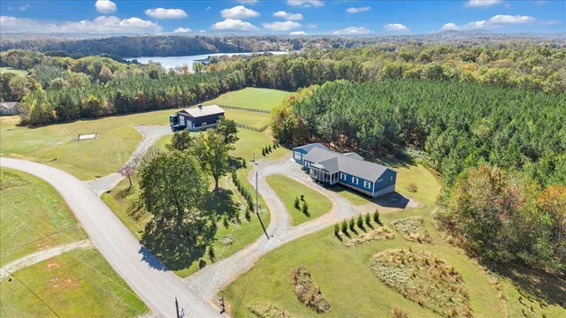 $554,000 | 514 Oakshire Lane, Wirtz, VA 24184