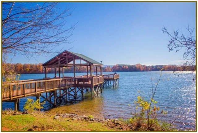 $554,000 | 514 Oakshire Lane, Wirtz, VA 24184