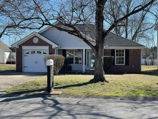 $2,800 | 2916 Delta Queen Drive, Nashville, TN 37214