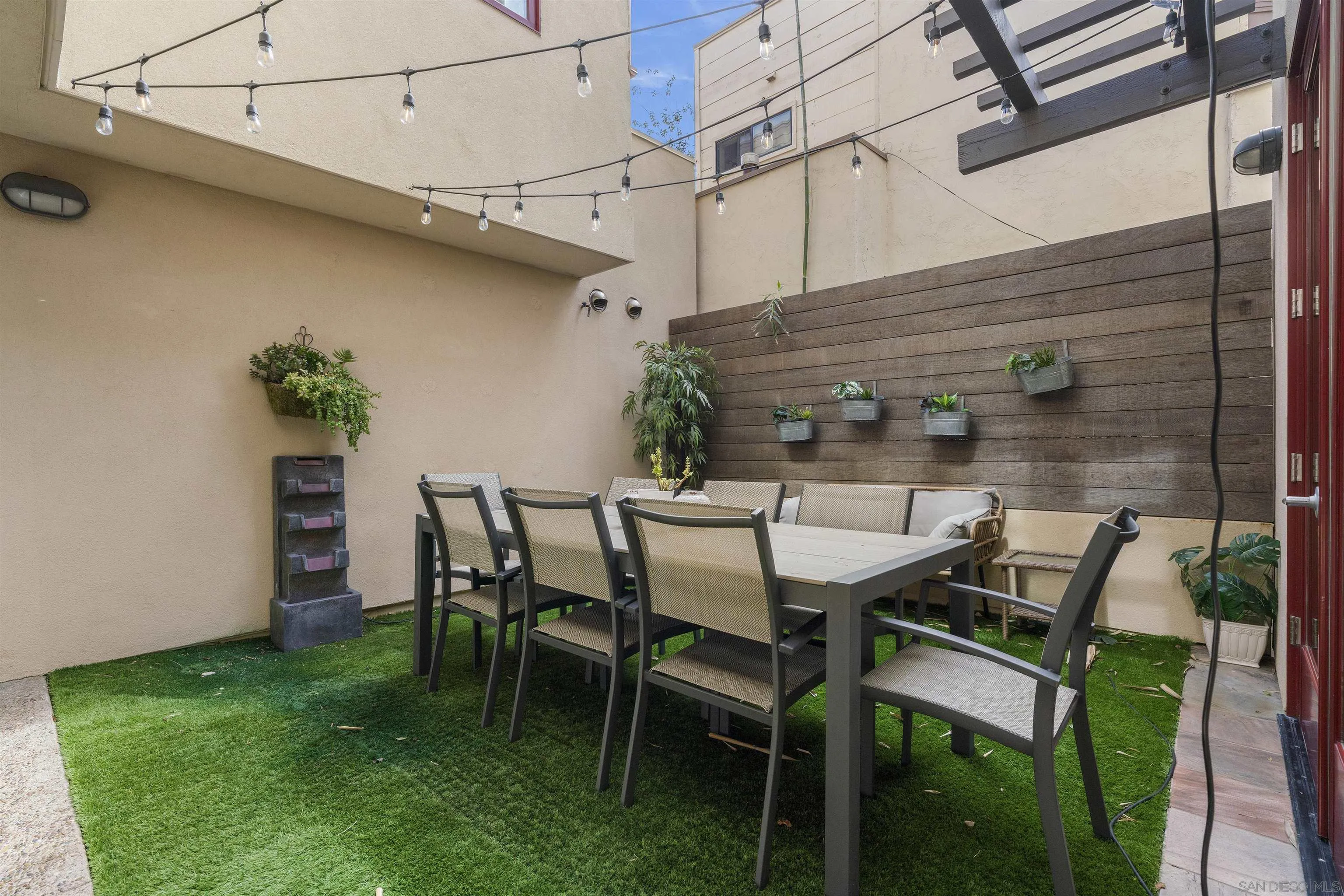 215 2nd Street, Unit 101 Encinitas, CA 92024 - Photo 35 of 47