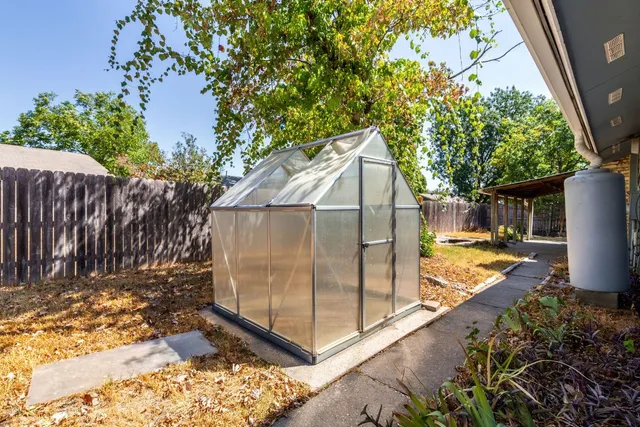 $1,800 | 1202 Wroxton Way, Round Rock, TX 78664