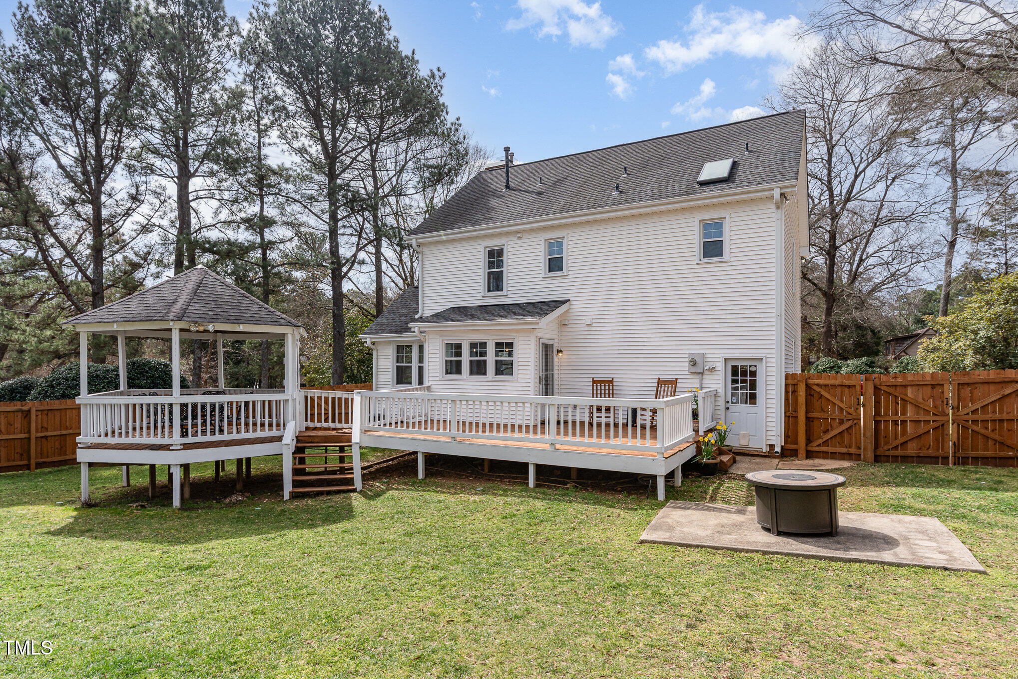 1313 Glencastle Way Raleigh, NC 27606 - Photo 26 of 34 026_dsc00089-edit_765