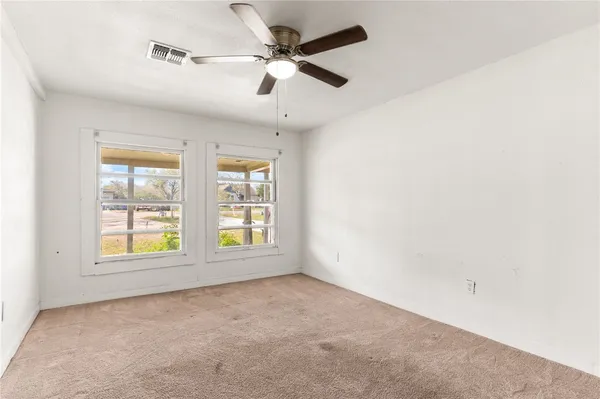 $2,400 | 411 Rolling Acres Drive, Corpus Christi, TX 78410