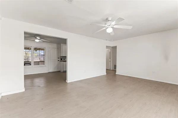 $2,400 | 411 Rolling Acres Drive, Corpus Christi, TX 78410