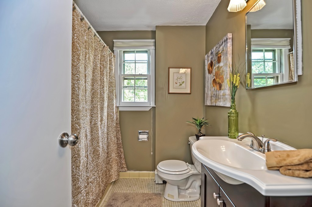 52 Lincoln Road Sharon, MA 02067 - Photo 21 of 30 Gallery Image 21
