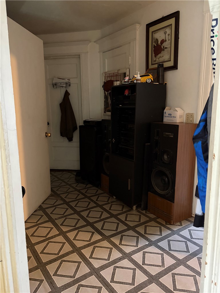 97 Locust Street Rochester, NY 14613 - Photo 26 of 28 Upstairs Unit Hallway