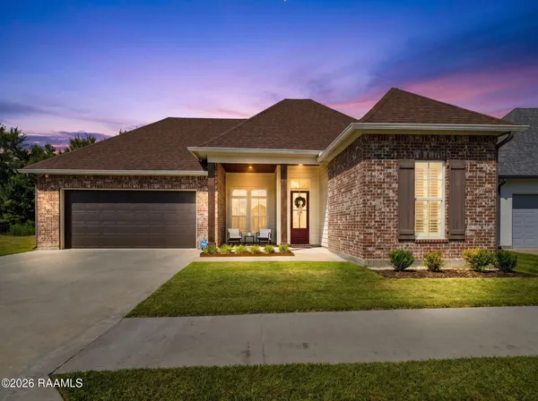 $415,000 | 111 Trail Pointe Drive, Scott, LA 70583