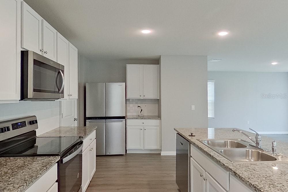 8716 Southwest 44th Court Ocala, FL 34476 - Photo 2 of 19