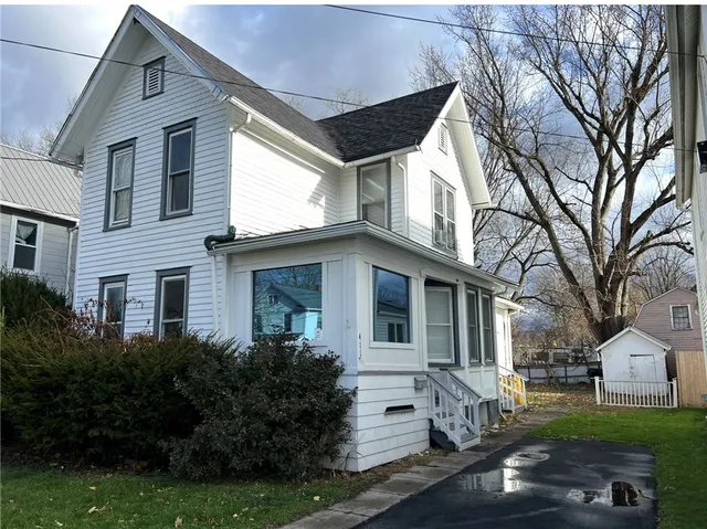 $1,250 | 411 Herrick Street, Elmira, NY 14904