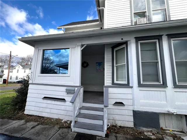 $1,250 | 411 Herrick Street, Elmira, NY 14904