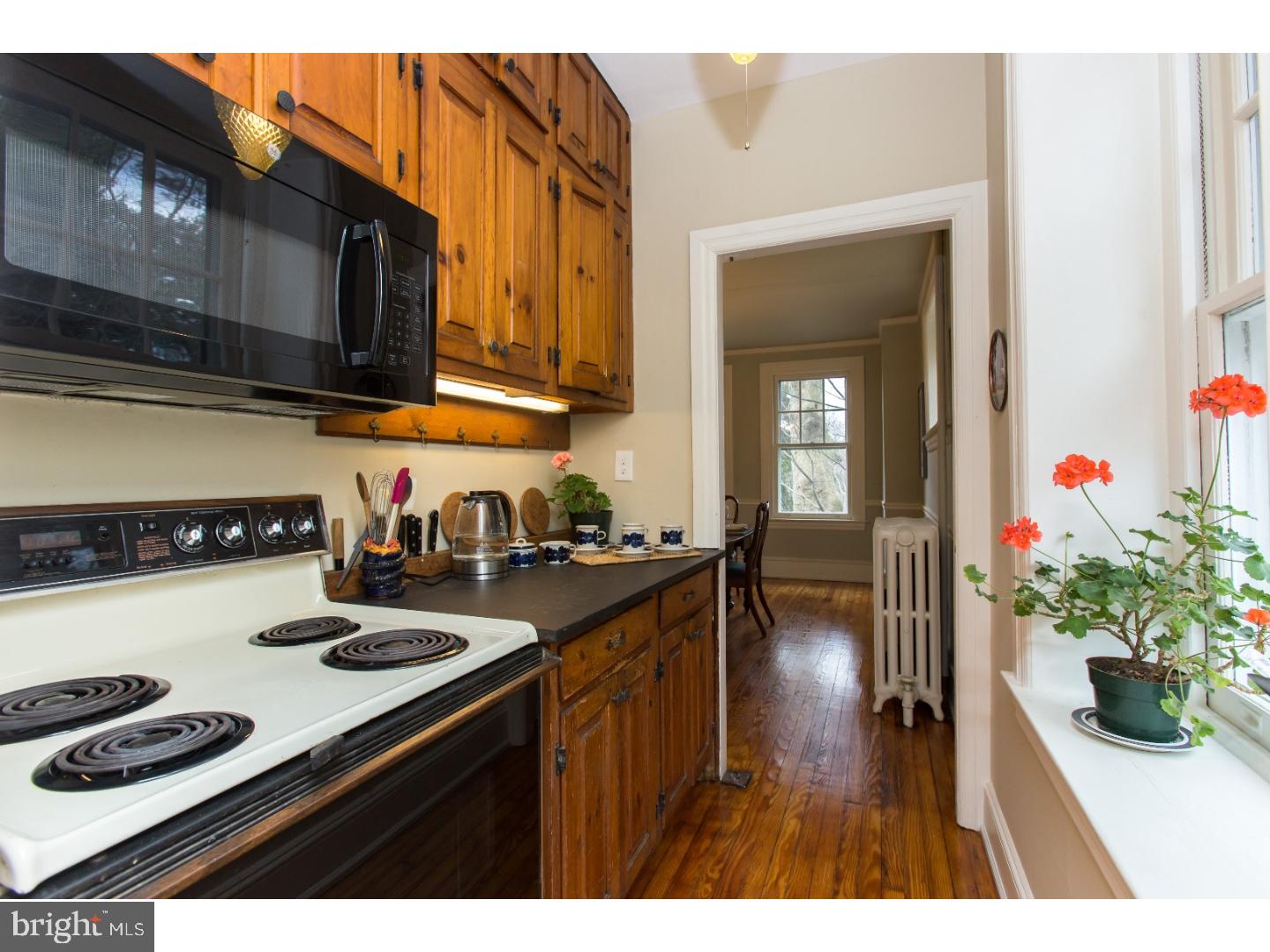 409 Woodward Road Media, PA 19063 - Photo 13 of 25 Kitchen
