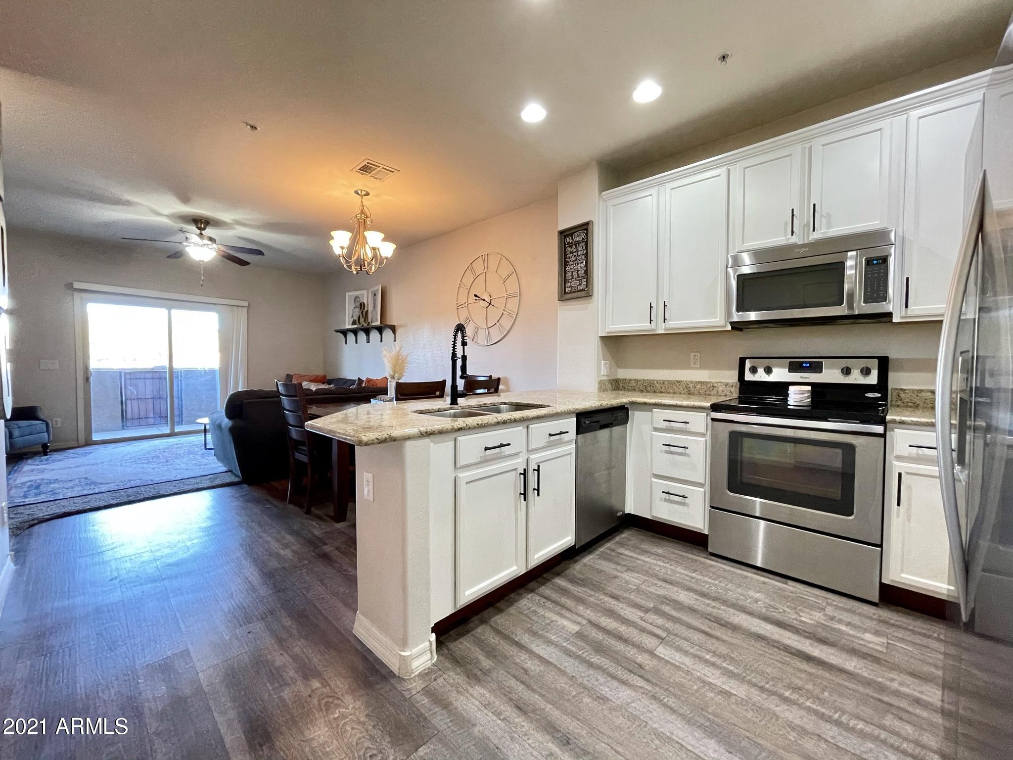 7726 East Baseline Road, Unit 153 Mesa, AZ 85209 - Photo 4 of 32 Kitchen