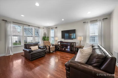 $589,900 | 1124 Amelia Court, Indian Creek, IL 60061