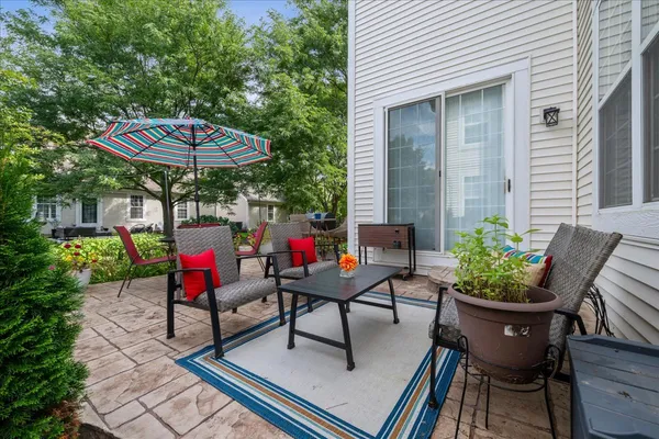 $589,900 | 1124 Amelia Court, Indian Creek, IL 60061