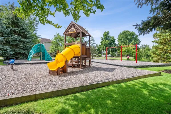 $589,900 | 1124 Amelia Court, Indian Creek, IL 60061
