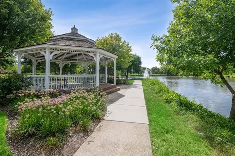 $589,900 | 1124 Amelia Court, Indian Creek, IL 60061