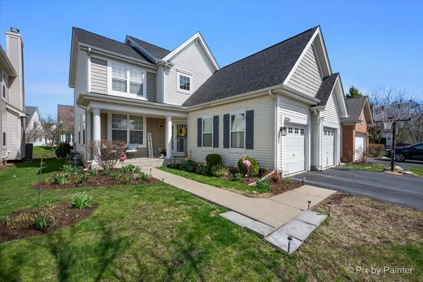 $589,900 | 1124 Amelia Court, Indian Creek, IL 60061