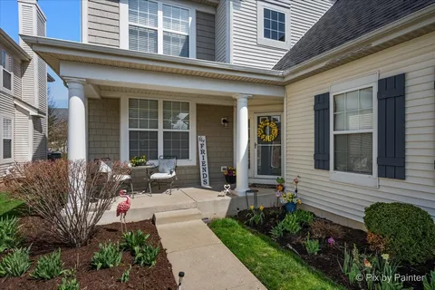 $589,900 | 1124 Amelia Court, Indian Creek, IL 60061