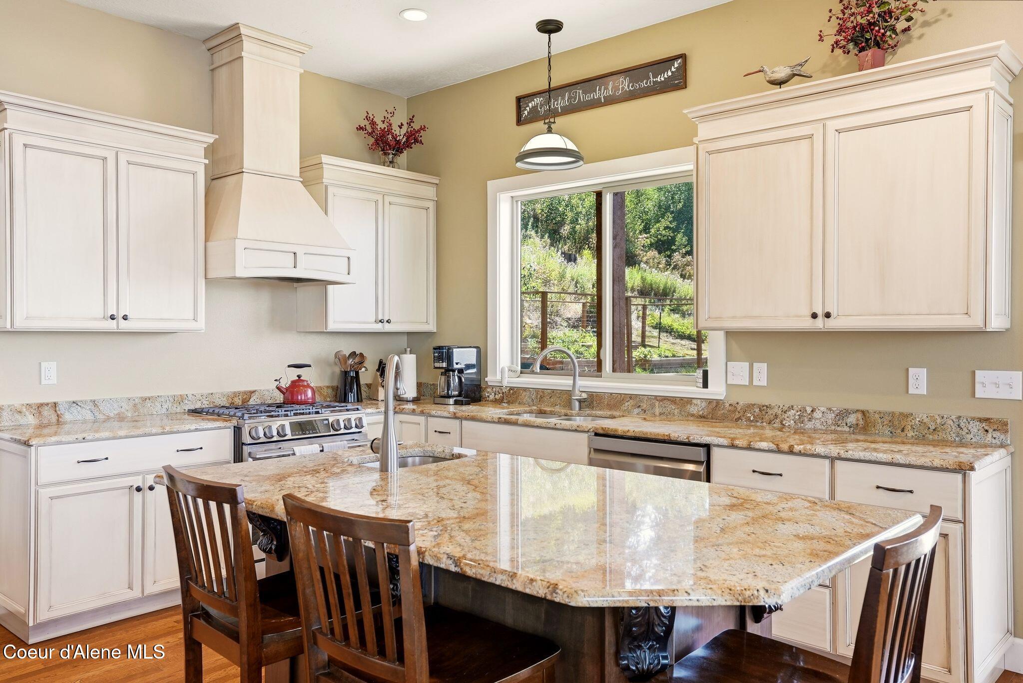 2212 South Silver Beach Road Coeur D'Alene, ID 83814 - Photo 21 of 112 Island with Prep Sink