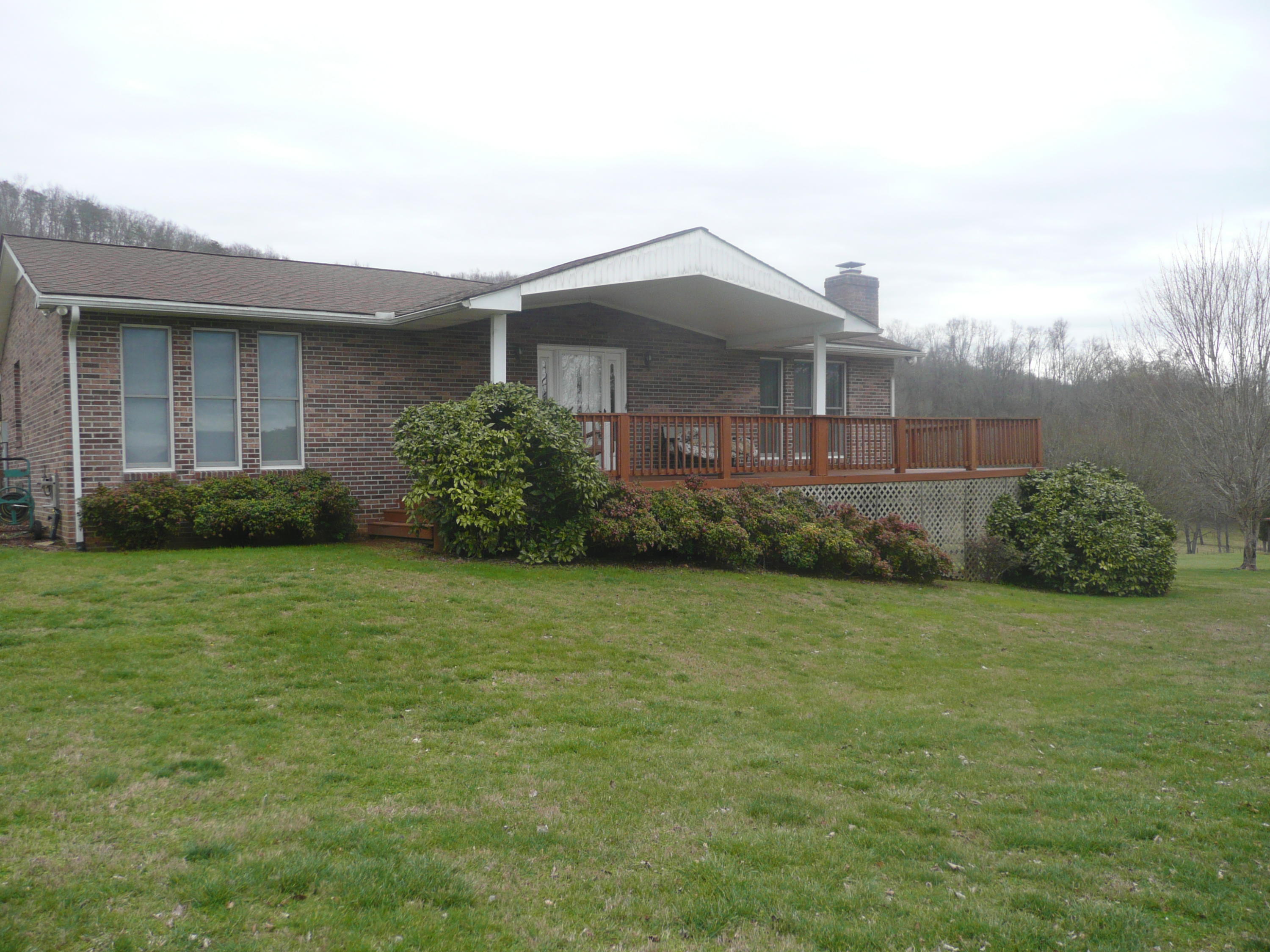 150 Brian Lane Clinton, TN 37716 - Photo 18 of 37 2008-06-28 22.23.44