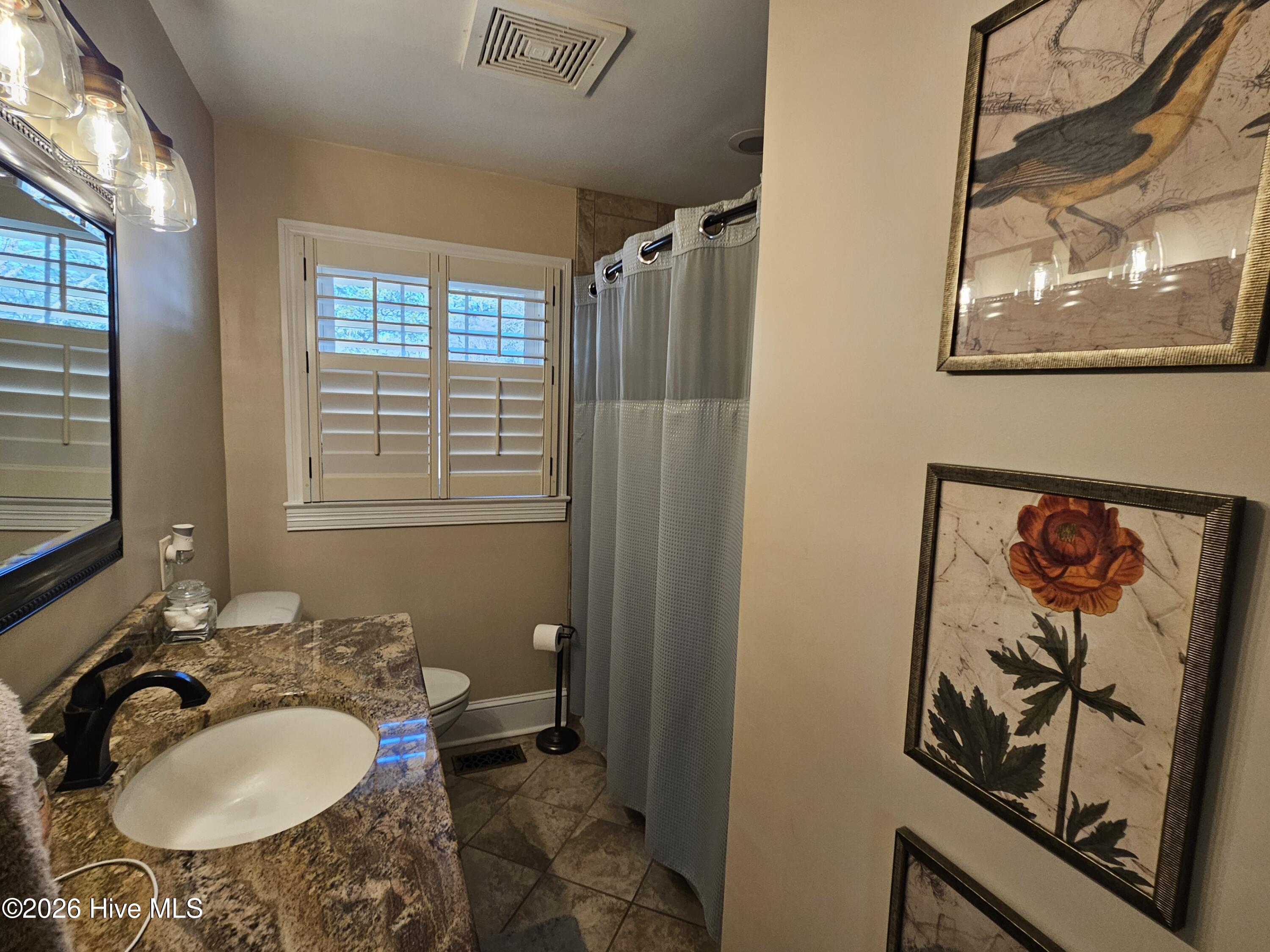 417 East Powell Street Clinton, NC 28328 - Photo 13 of 17 417 E Powell Street 8