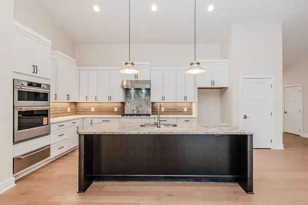 $785,276 | 4201 Duck Drive, Ann Arbor, MI 48103