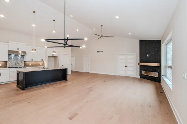 $785,276 | 4201 Duck Drive, Ann Arbor, MI 48103