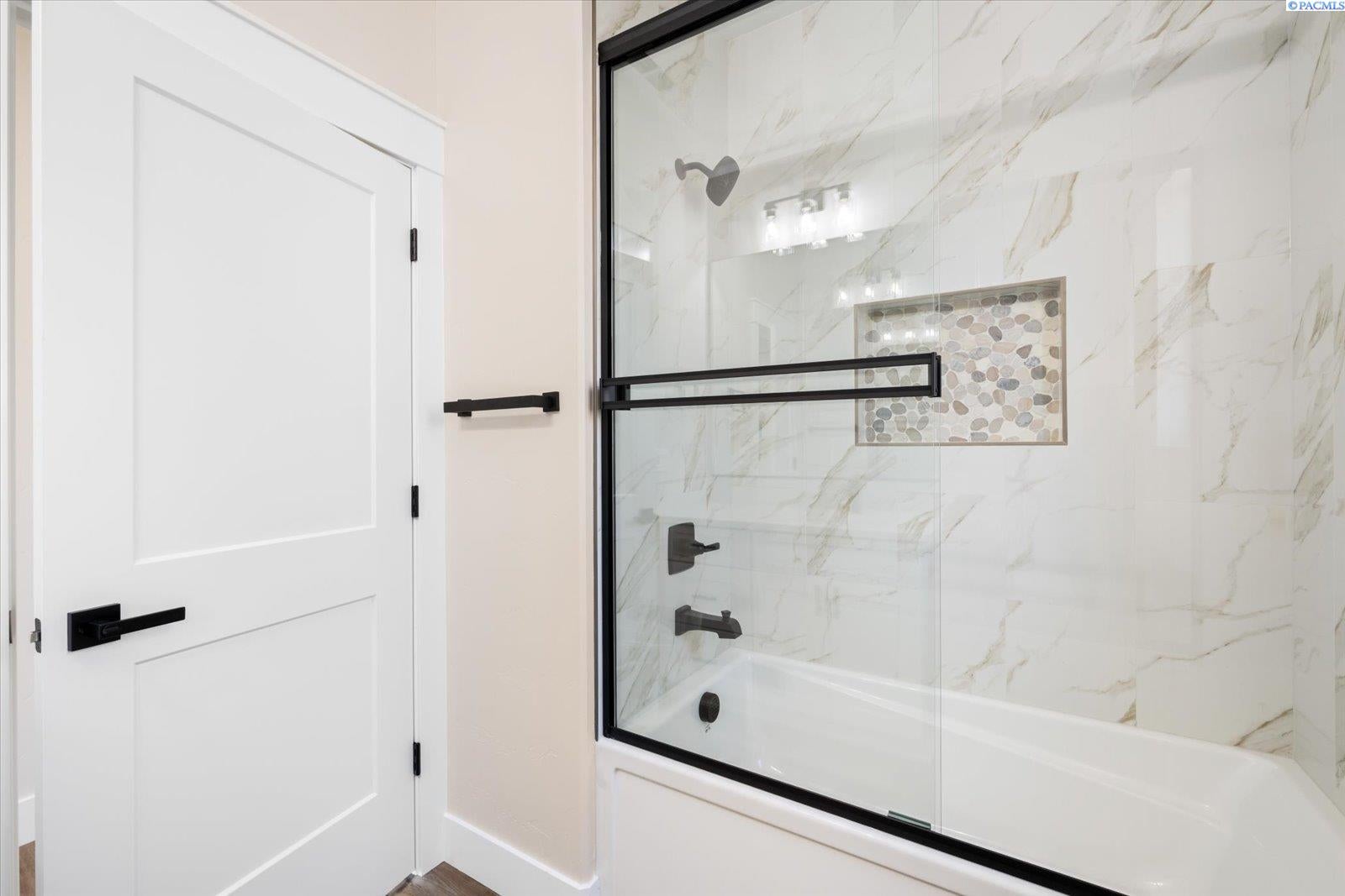 4167 North Clover Road Richland, WA 99352 - Photo 32 of 38 Gallery Image 32