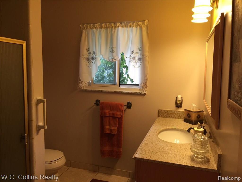 18074 28 Mile Road Ray, MI 48096 - Photo 21 of 32 Full Bath