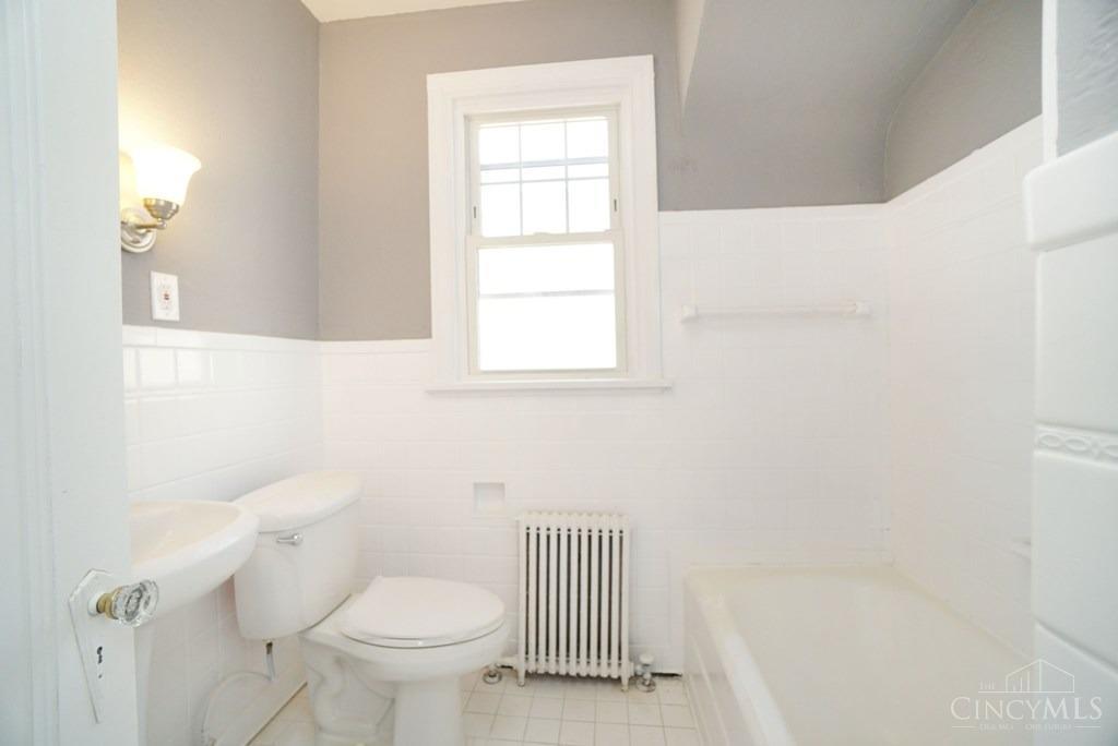 1021 Neeb Road Cincinnati, OH 45233 - Photo 14 of 26