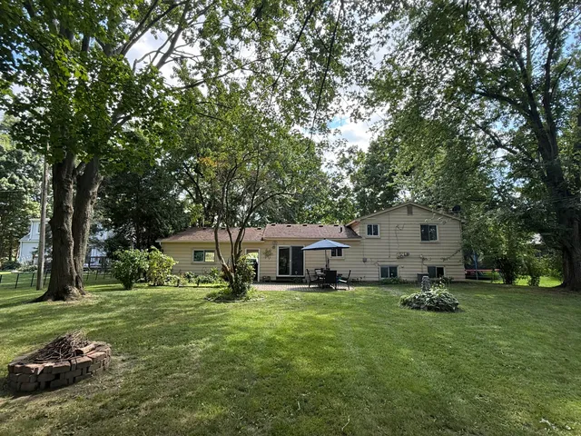 $338,900 | 3584 West Maple Road, Wixom, MI 48393