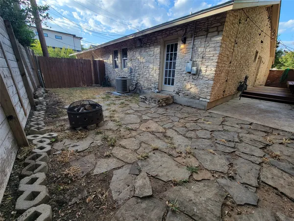 $510,000 | 2011 Meadowridge Drive, Unit A, Austin, TX 78704