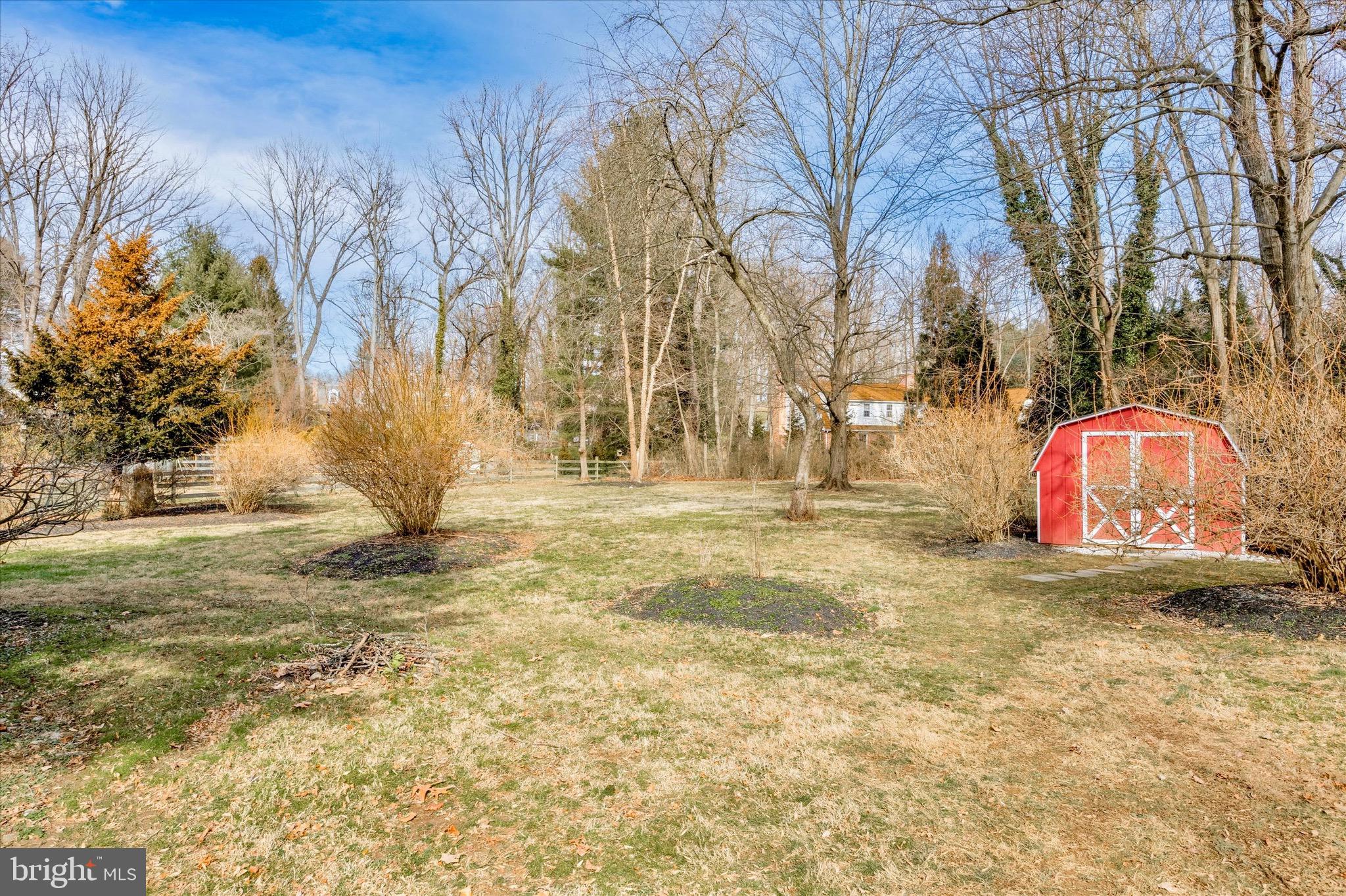 805 Malin Road Newtown Square, PA 19073 - Photo 7 of 48 Large, flat backyard - plenty of space for a pool