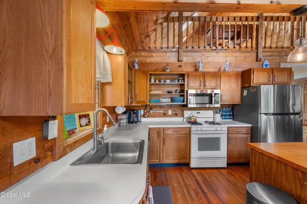 $595,000 | 283 Ave Of The Stars, Blenheim, NY 12131