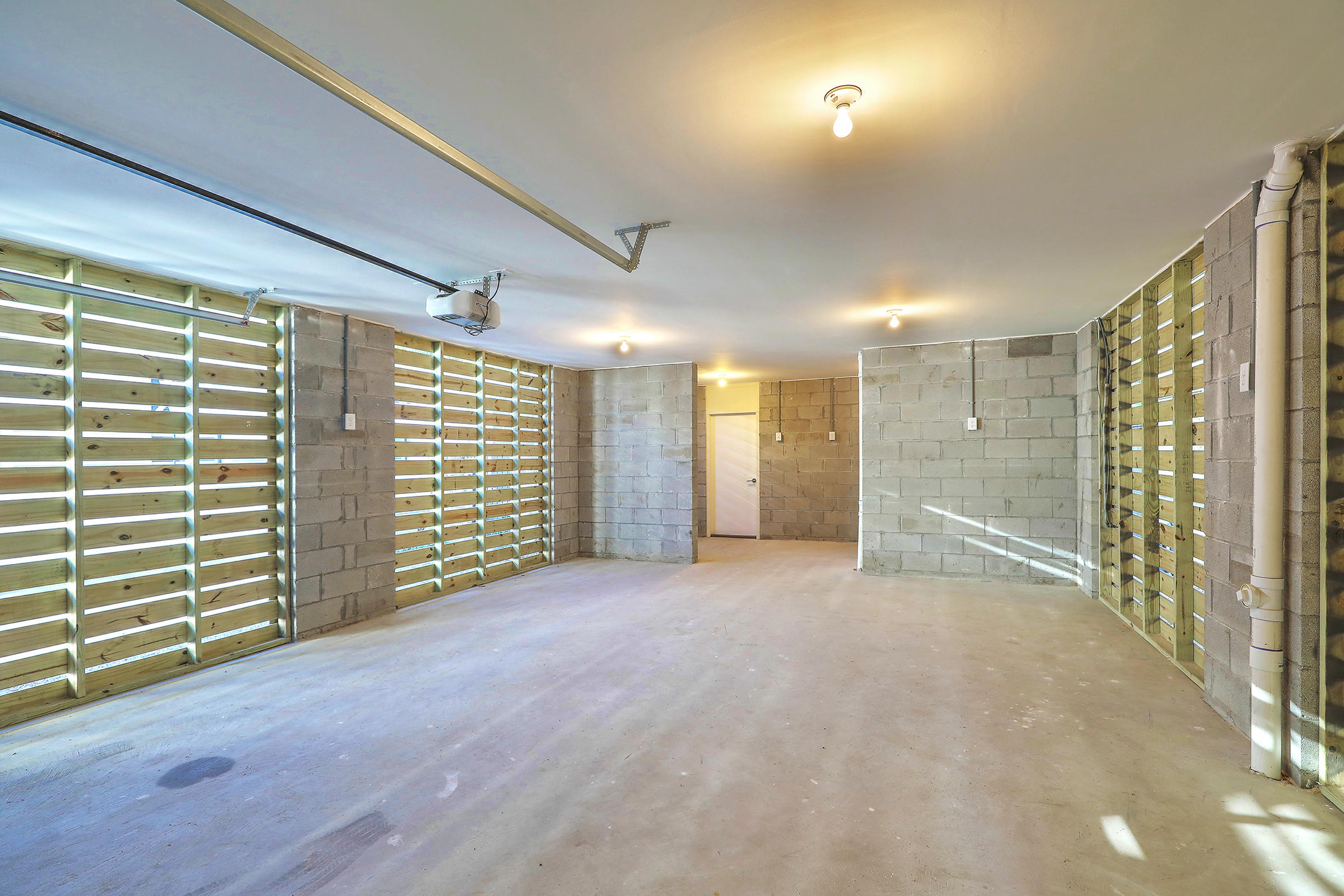207 Line Street, Unit A Charleston, SC 29403 - Photo 4 of 21 1R3A7323_4_5