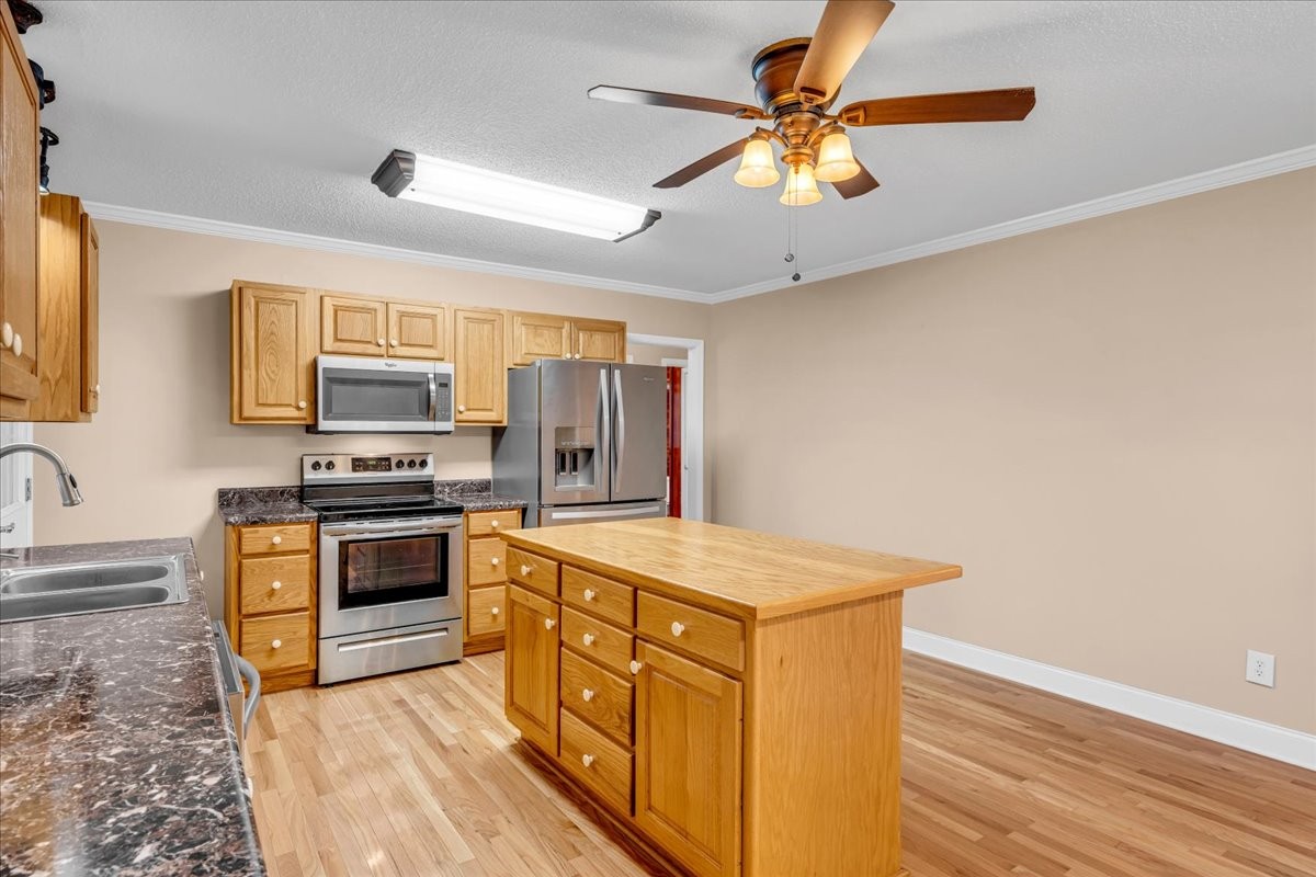 102 2nd Avenue North Decherd, TN 37324 - Photo 10 of 28