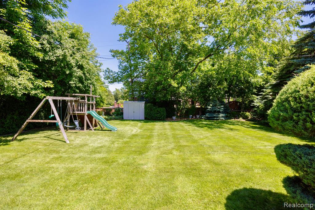 1020 Yorkshire Road Grosse Pointe Park, MI 48230 - Photo 56 of 83