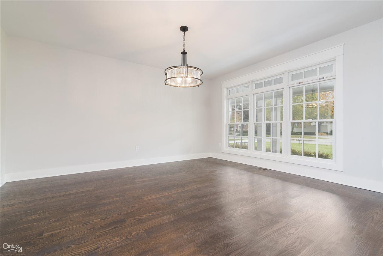 55 Renaud Road Grosse Pointe, MI 48236 - Photo 10 of 33