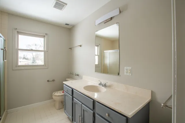 $550,000 | 1629 Syracuse Lane, Schaumburg, IL 60193