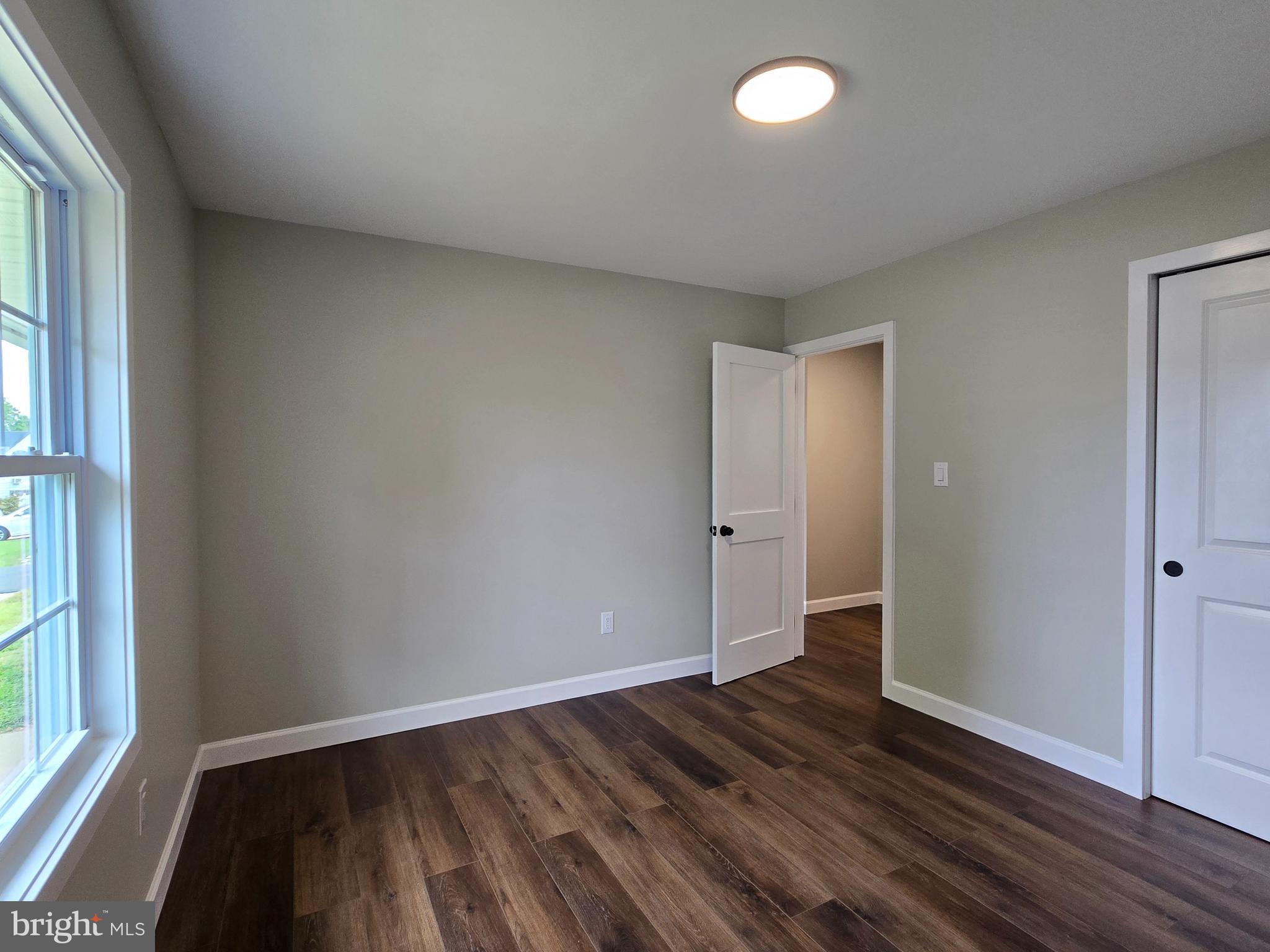 42 Crown Road Levittown, PA 19057 - Photo 15 of 37 Gallery Image 15