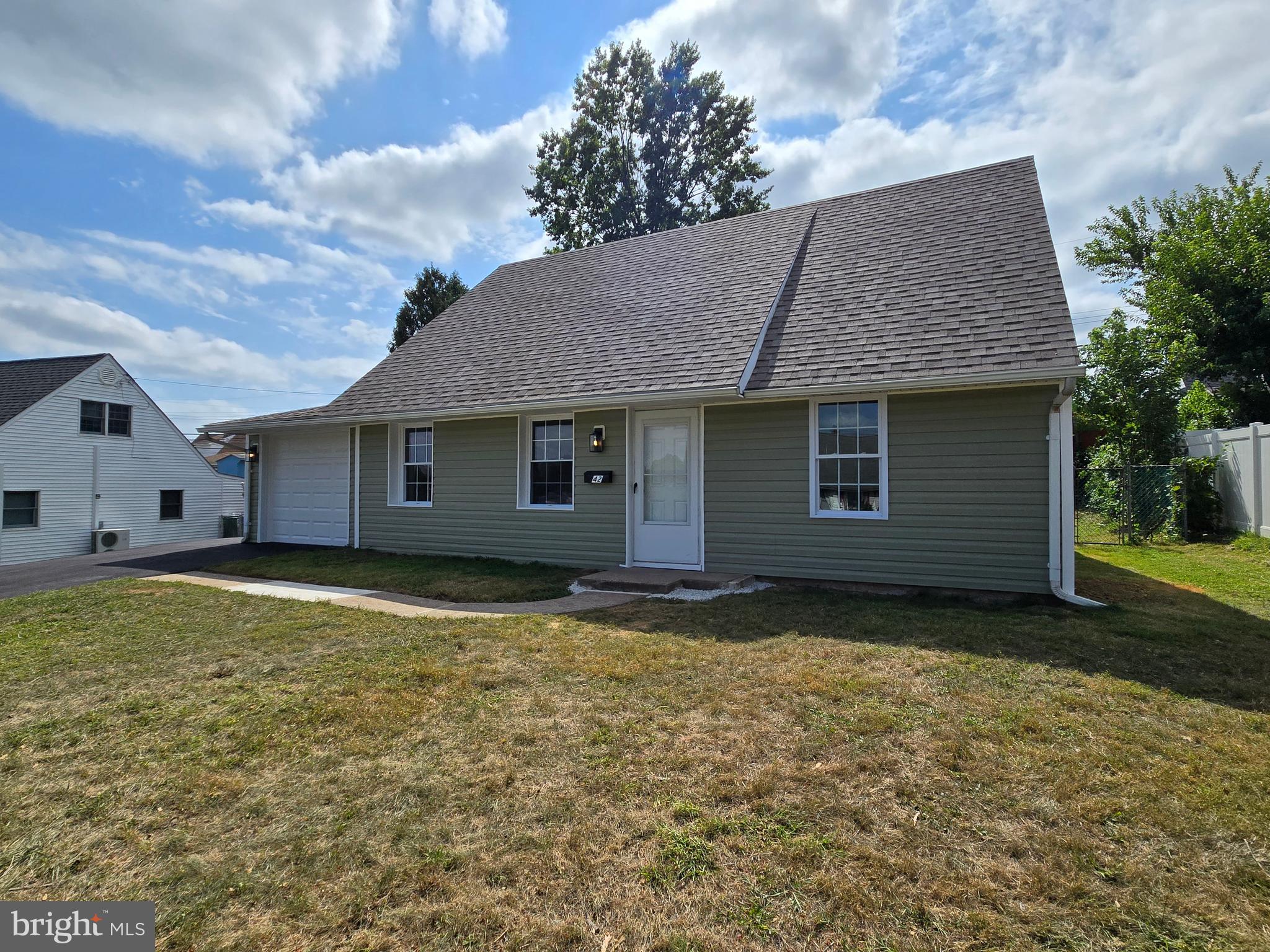 42 Crown Road Levittown, PA 19057 - Photo 36 of 37 Gallery Image 36