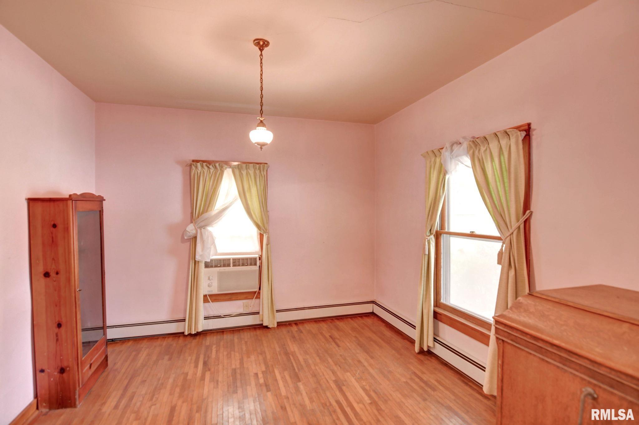 202 Livergood Street Stonington, IL 62567 - Photo 20 of 45