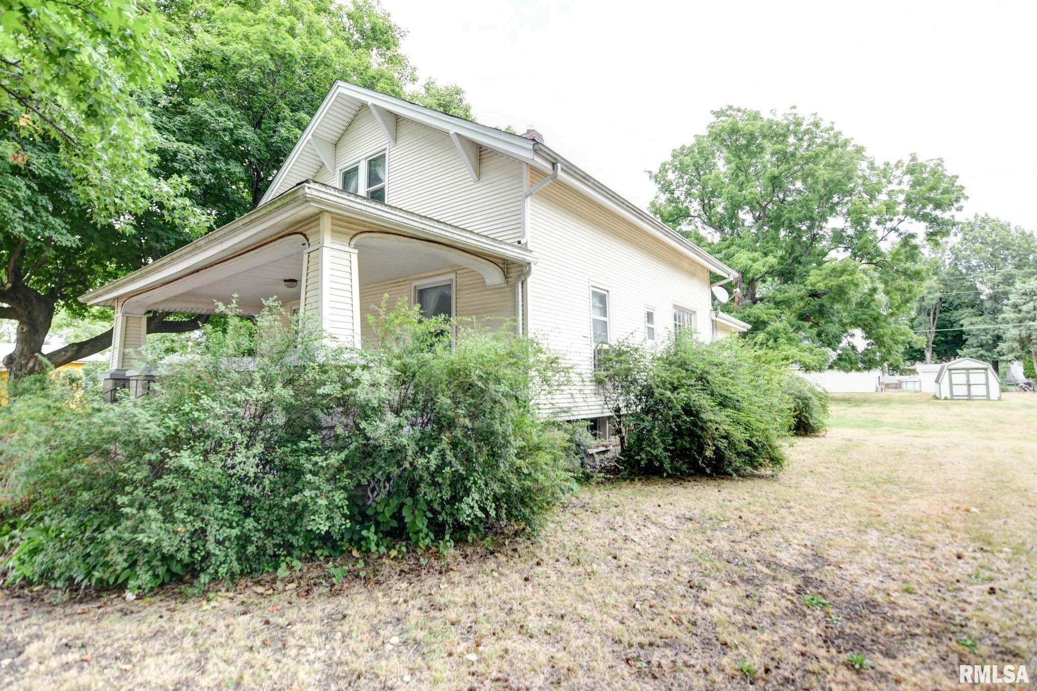 202 Livergood Street Stonington, IL 62567 - Photo 43 of 45