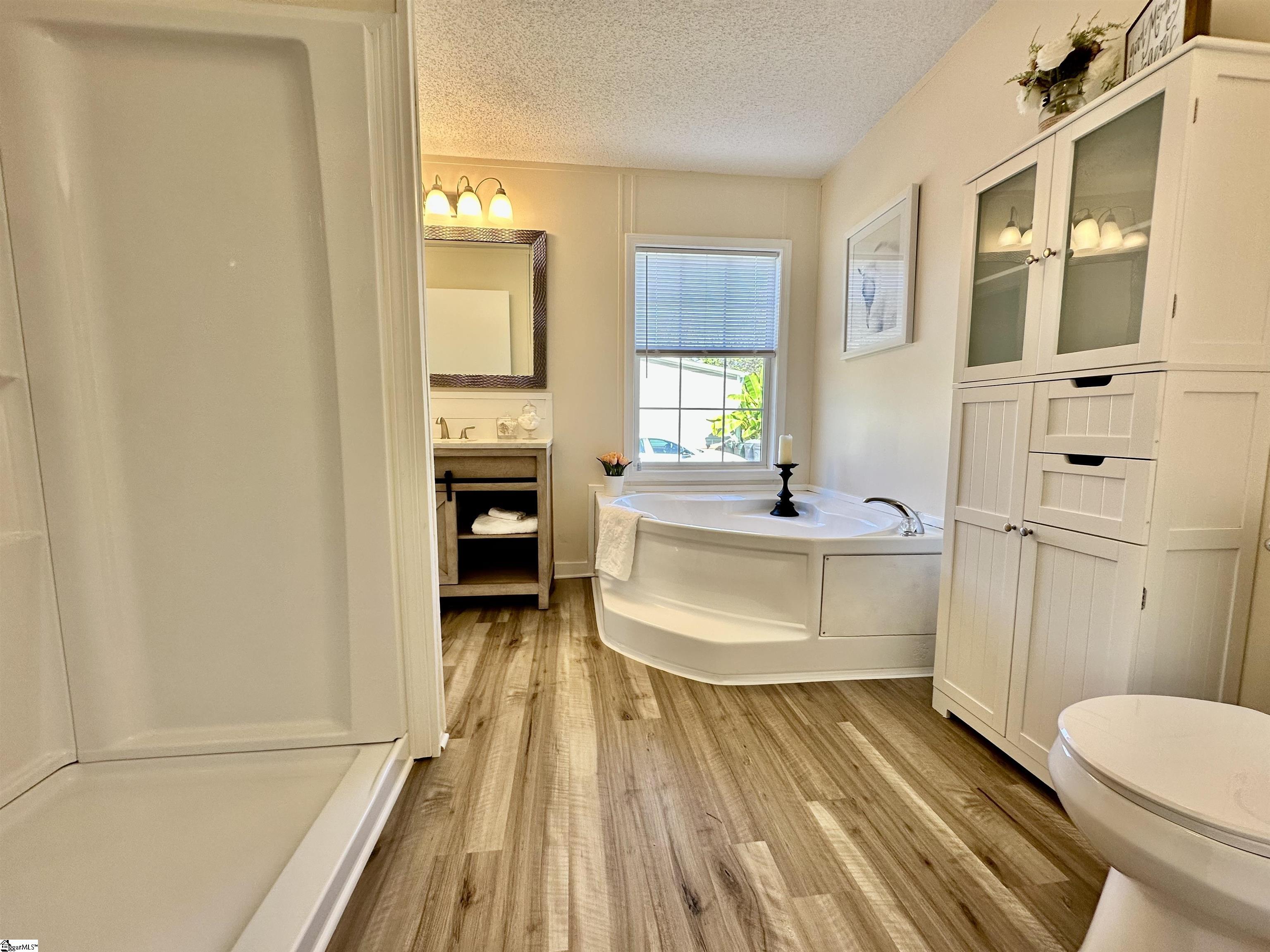 225 State Rd S-42-3140 Woodruff, SC 29388 - Photo 17 of 28
