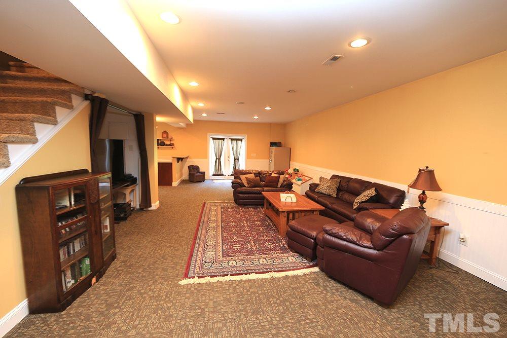 6844 Pond Road Wendell, NC 27591 - Photo 14 of 25 a living room with furniture