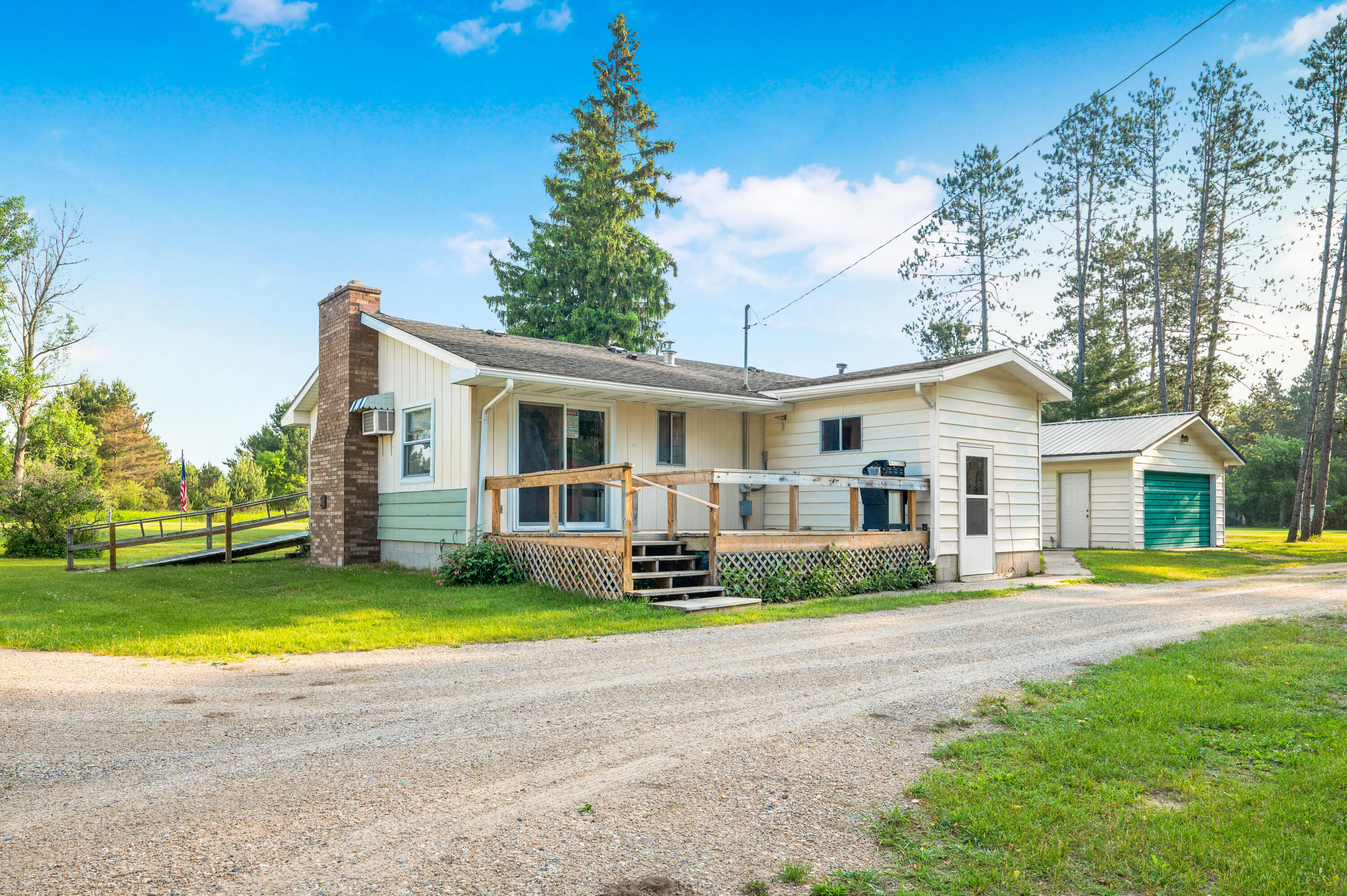 7873 River Road Evart, MI 49631 - Photo 3 of 24 7873-RiverAve-Evart-16