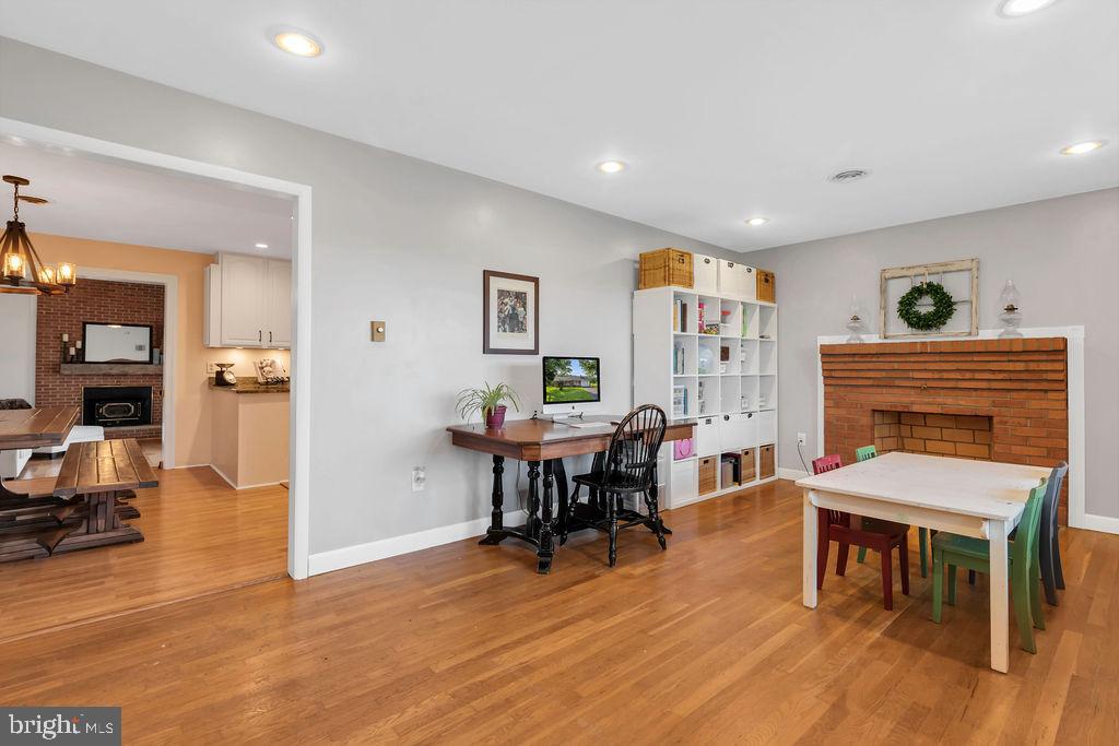 5540 Catholic Church Road Jefferson, MD 21755 - Photo 24 of 50 Livingroom View 2