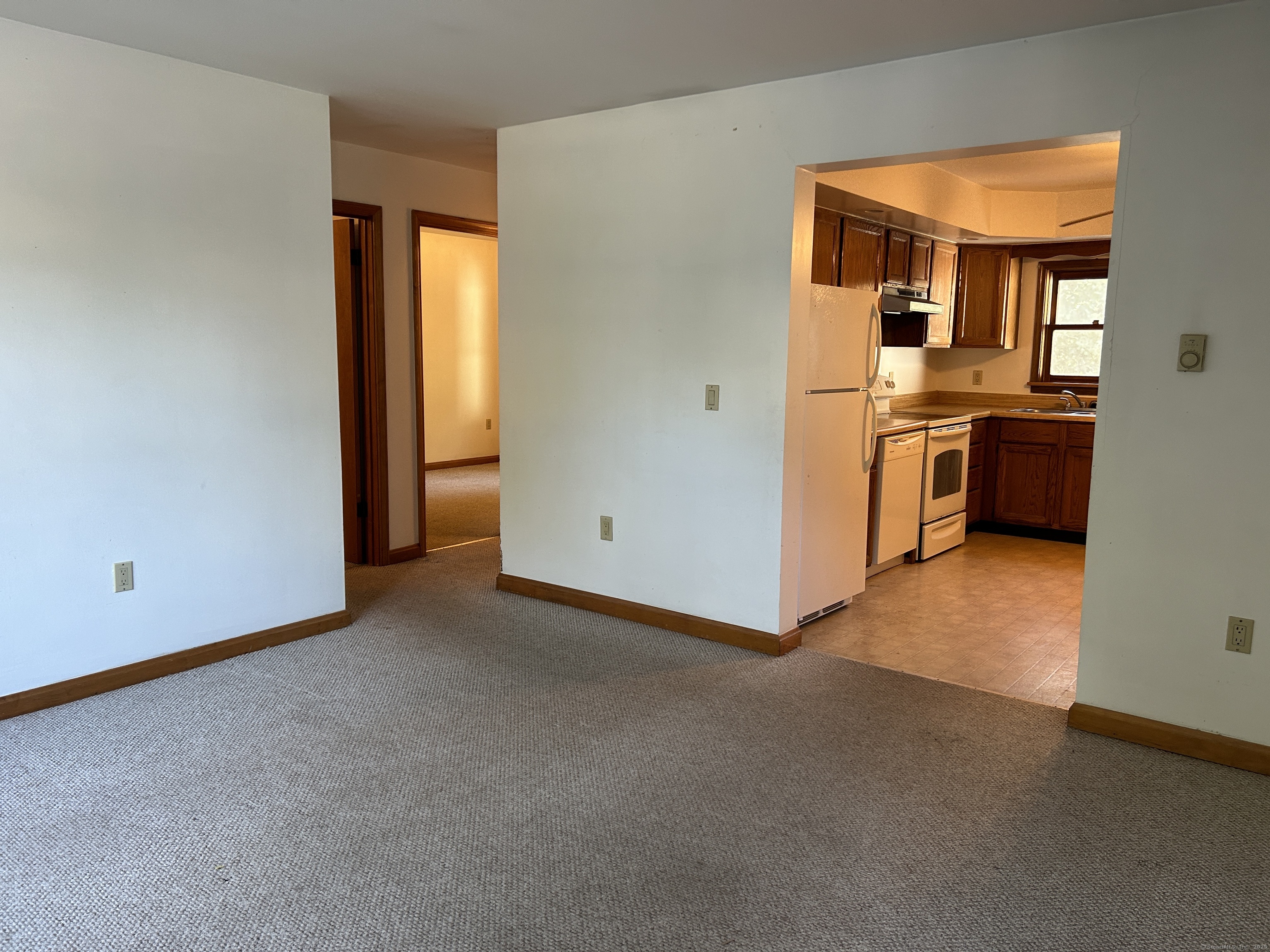 90 Godfrey Road Groton, CT 06355 - Photo 2 of 11