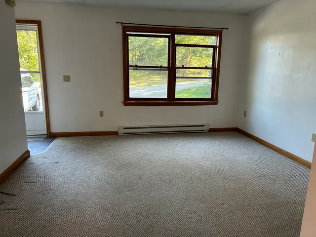 $1,900 | 90 Godfrey Road, Groton, CT 06355