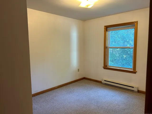 $1,900 | 90 Godfrey Road, Groton, CT 06355